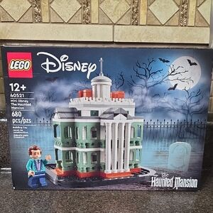 LEGO Disney Haunted Mansion Building Set